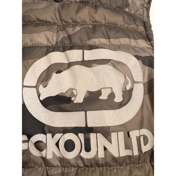 Men's Ecko Unltd Hooded Puffer Vest Full Zip Camouflage Logo Size 2XL Green - Picture 5 of 11